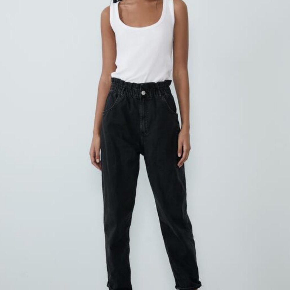 Zara Paperbag high waist baggy grey jeans Size. 8